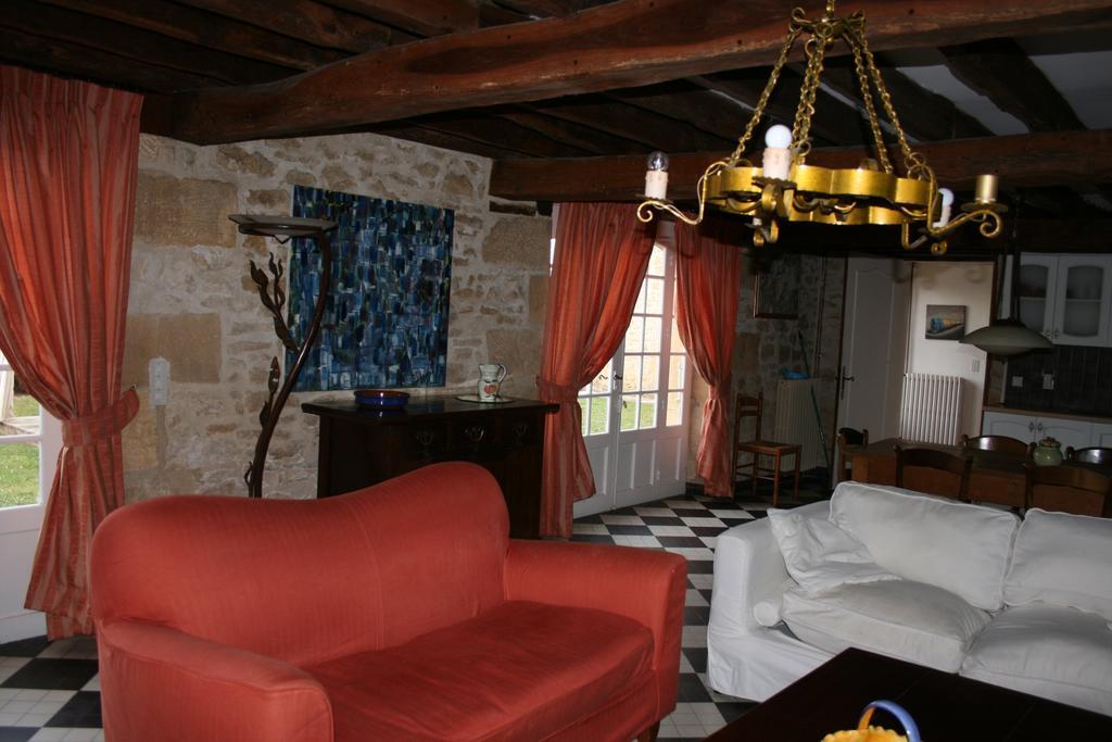 Domaine Des Hirondelles Villa Saint-Vincent-de-Cosse Exterior photo